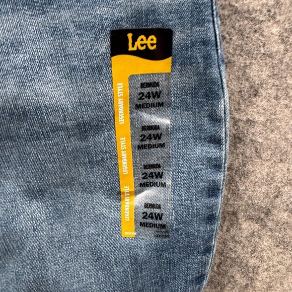 Lee Shorts Womens Plus Size 24W Denim Jean Bermuda Stretch Rolled 8" Inseam NEW - Picture 5 of 11
